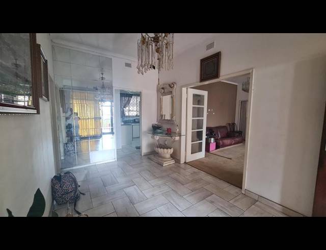 4 BEDROOM HOUSE FOR SALE IN LENASIA